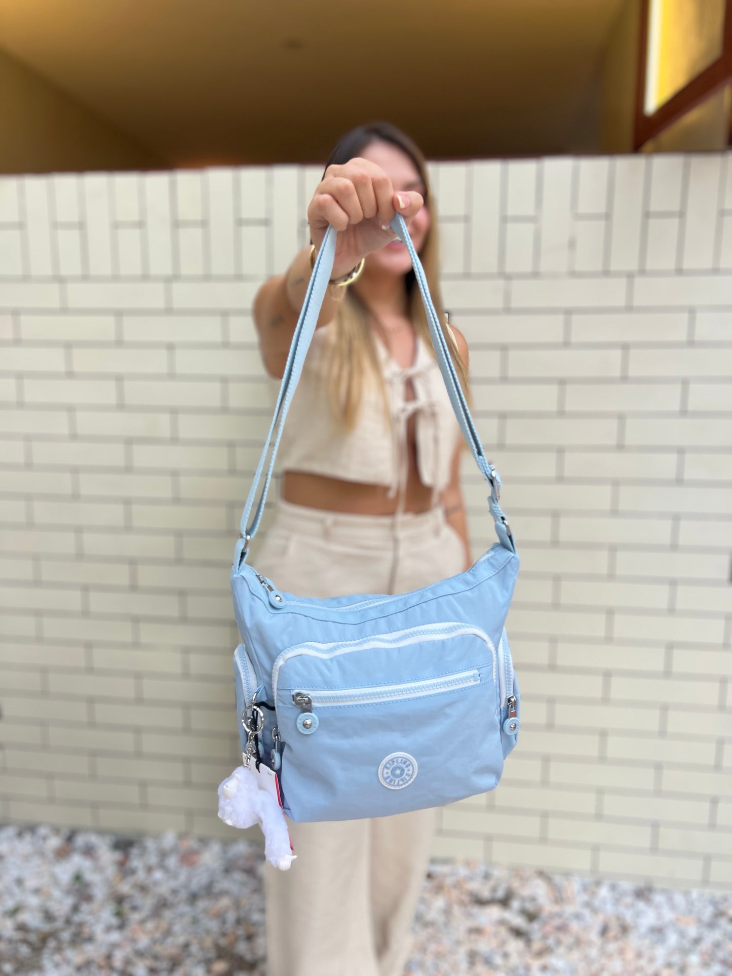 Bolso de Mano Celeste