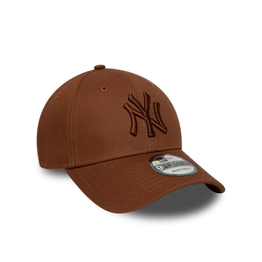 Gorra New Era NY 940 Ajustable Cafe