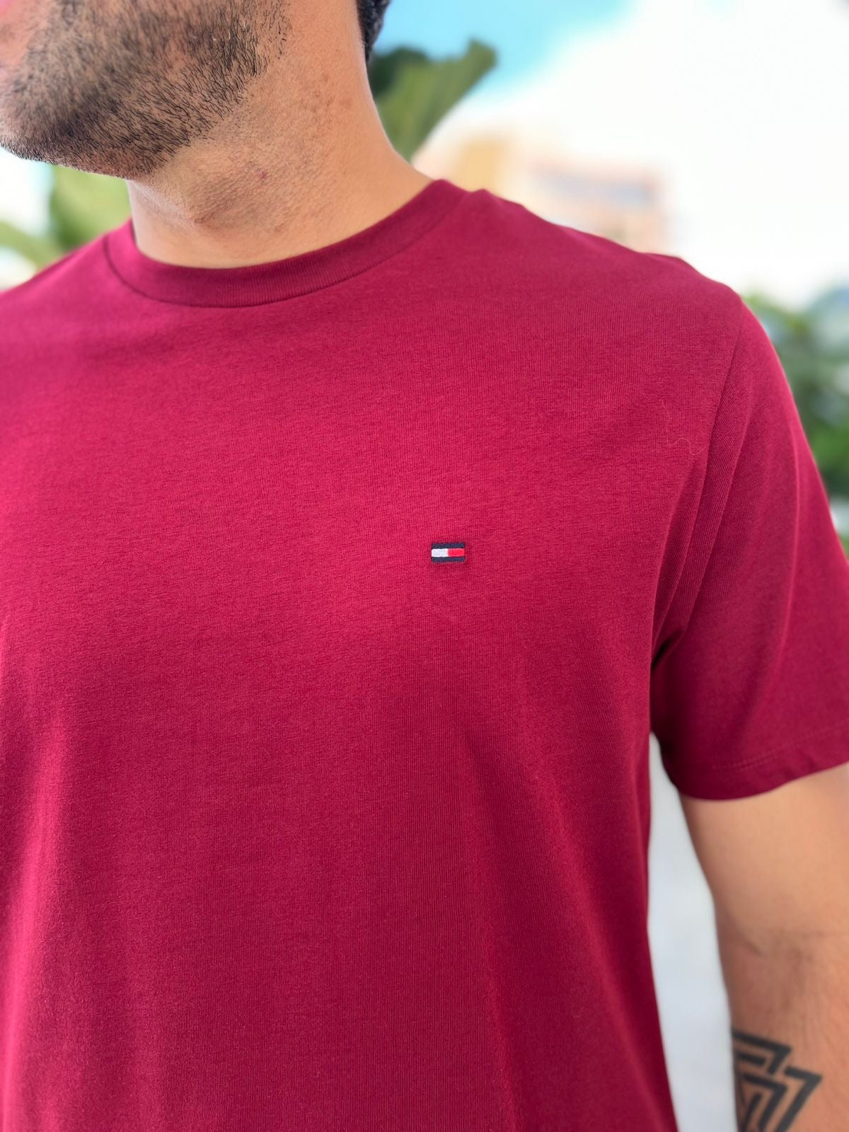 Camiseta Tommy Hilfiger Vinotinto hombre