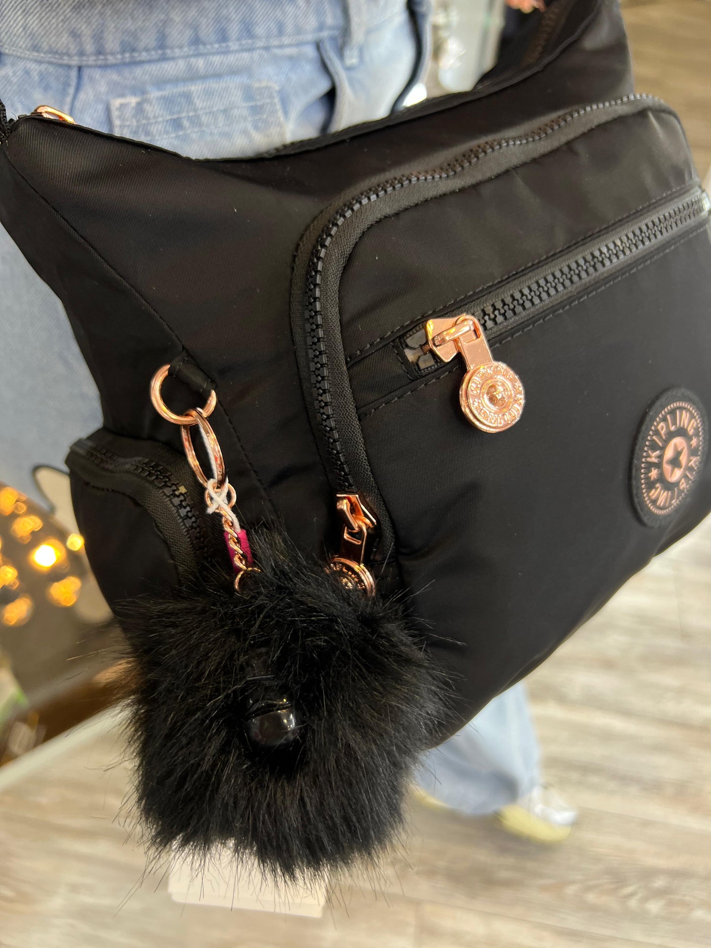 Bolso de Mano Negro de Lujo