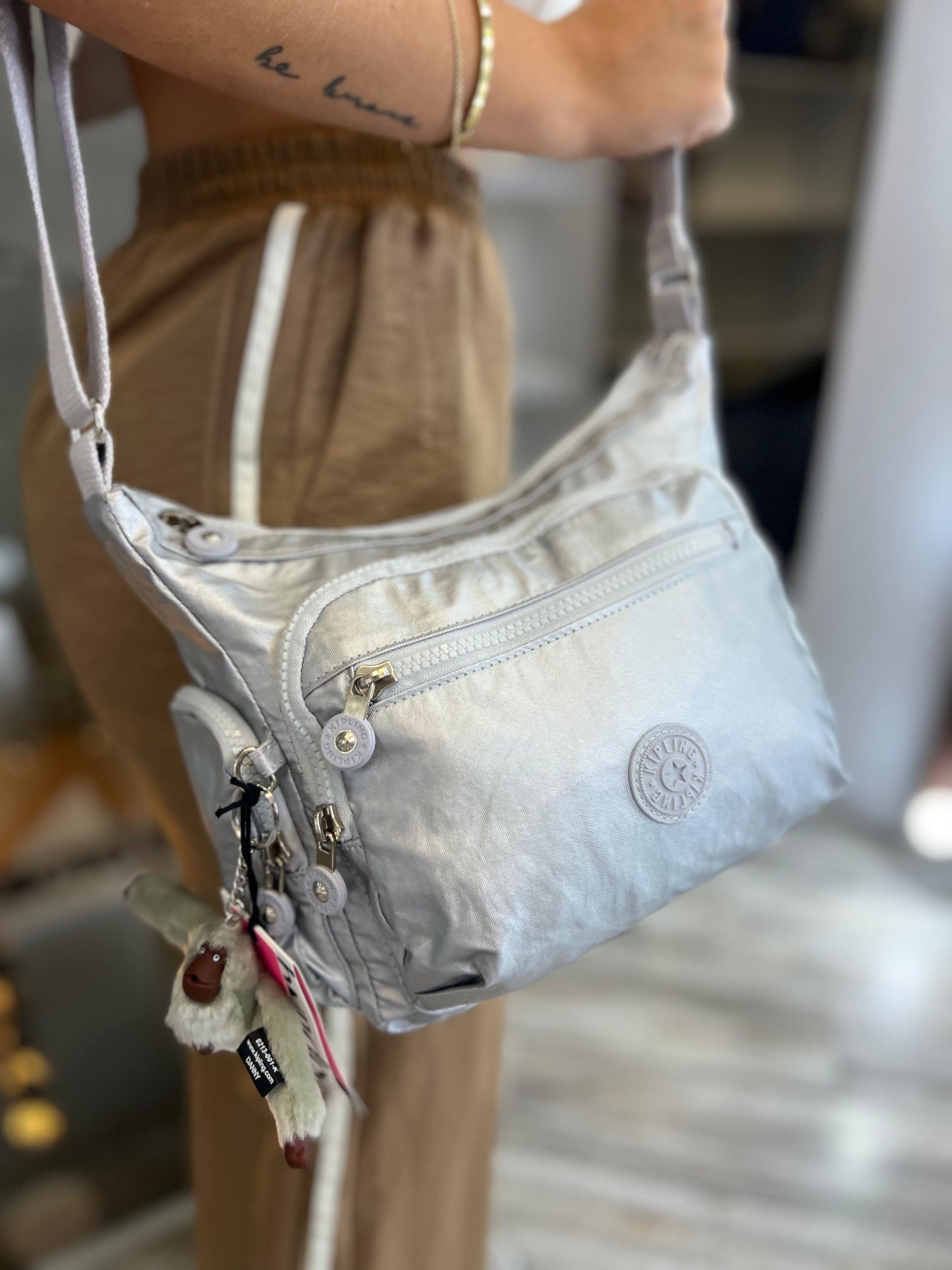 Bolso de Mano Plateado
