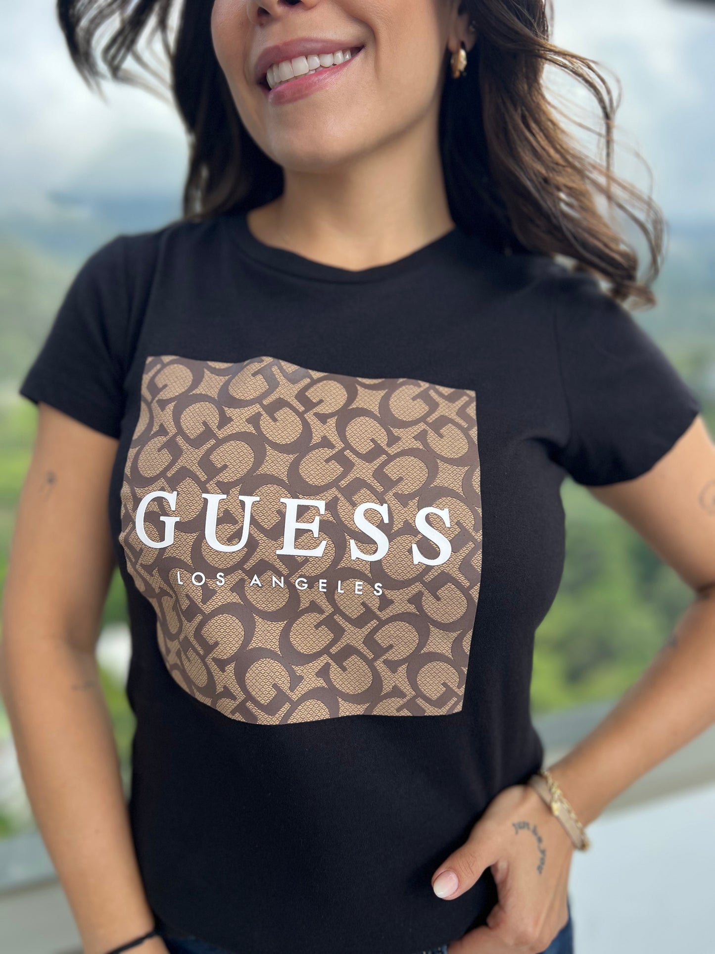 Camiseta Guess Mujer Negra