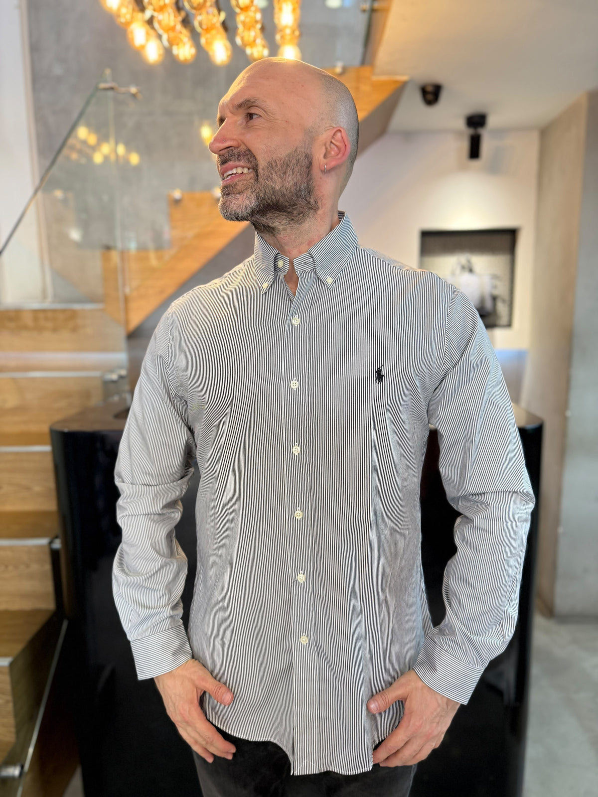 Camisa Polo R.L hombre Algodón Slim Fit Rayas Negras Con Blanco Caballo Negro
