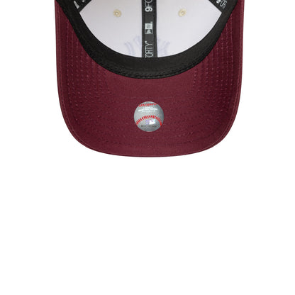 Gorra New Era NY 940 Ajustable Beige - Vinotinto