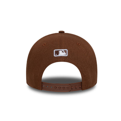 Gorra New Era Oakland Athletics 940 Ajustable Cafe