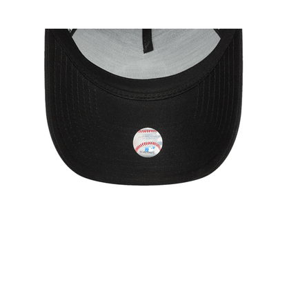 Gorra New Era LA 940 Ajustable Negra