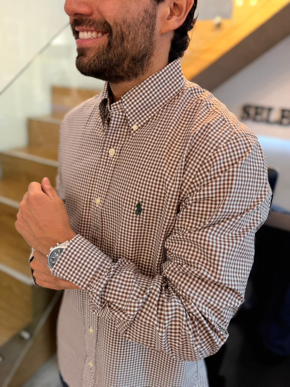 Camisa Polo R.L hombre Algodón Cuadros Cafés Con Blanco Caballo Verde