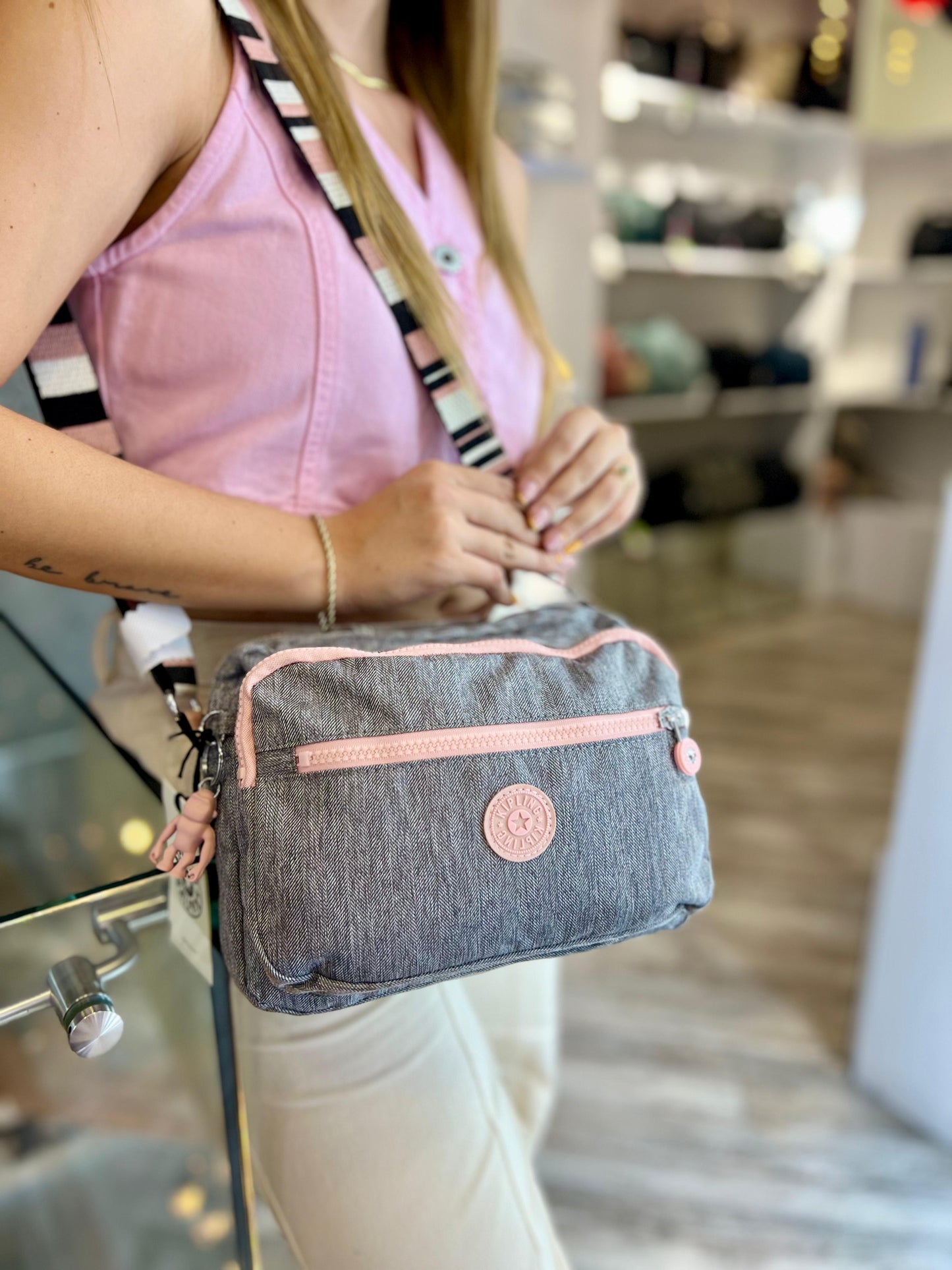 Bolso Manos Libres Gris