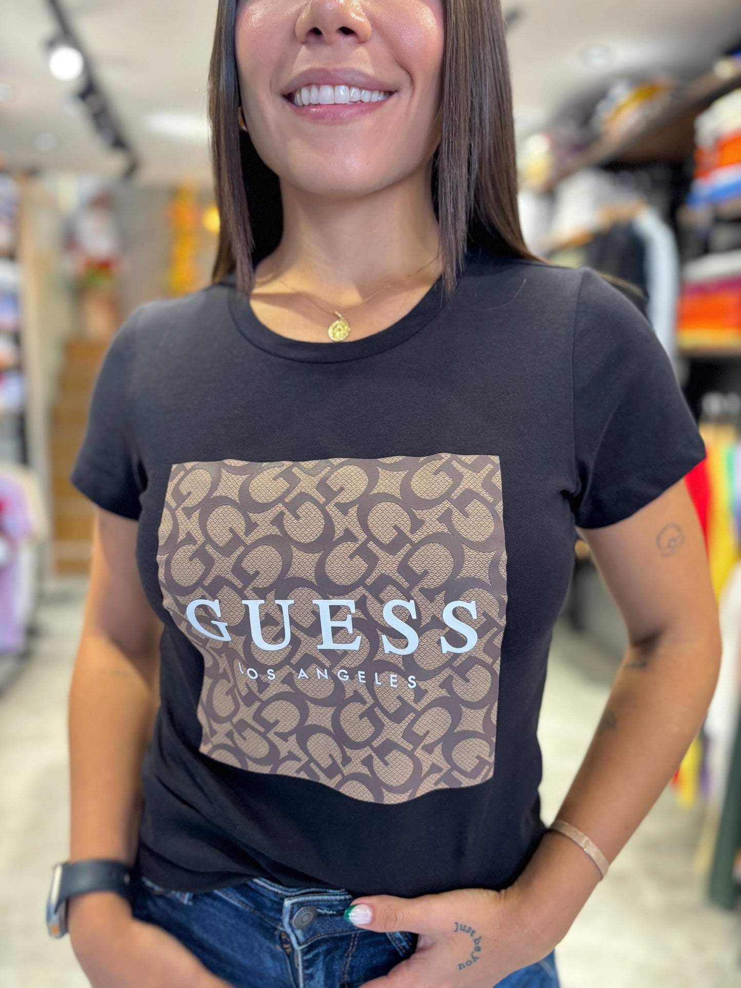 Camiseta Guess Mujer Negra