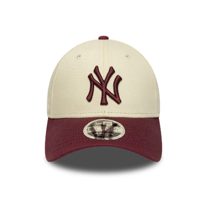 Gorra New Era NY 940 Ajustable Beige - Vinotinto