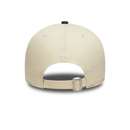 Gorra New Era NY 940 Ajustable Beige - Negro