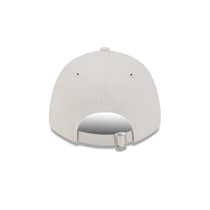 Gorra New Era NY 940 Ajustable Beige