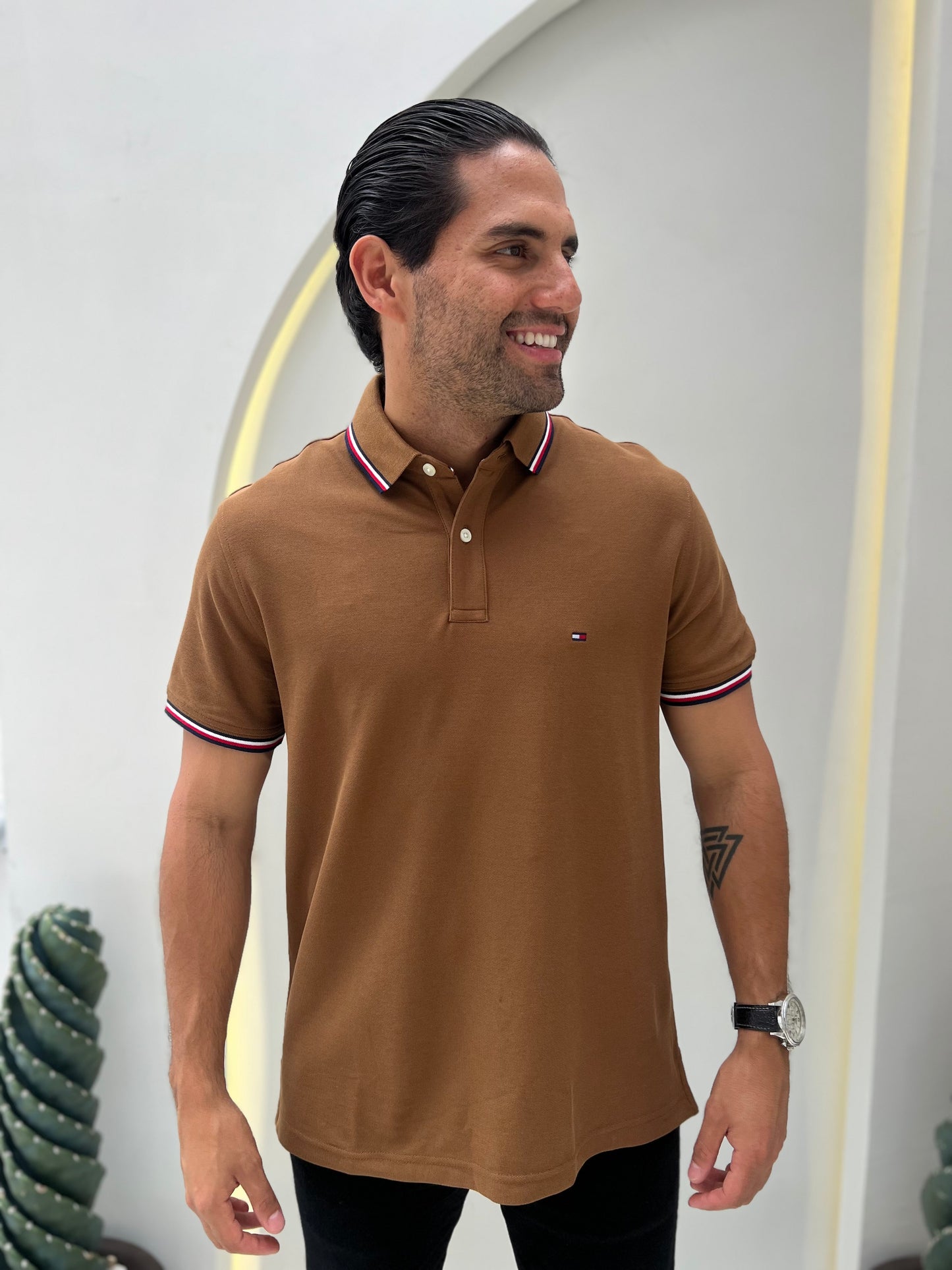 Polo Tommy Hilfiger Hombre Cafe N.C