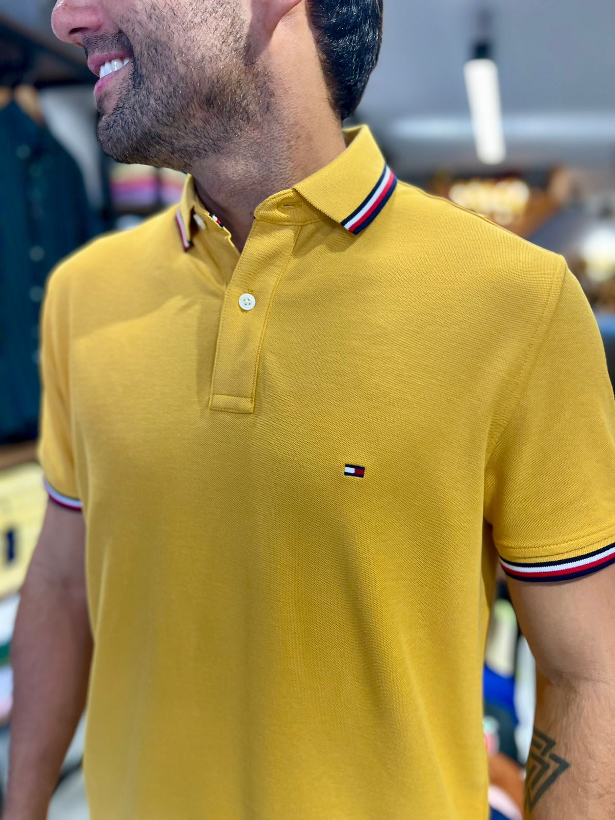 Polo Tommy Hilfiger Hombre Clásico Amarillo