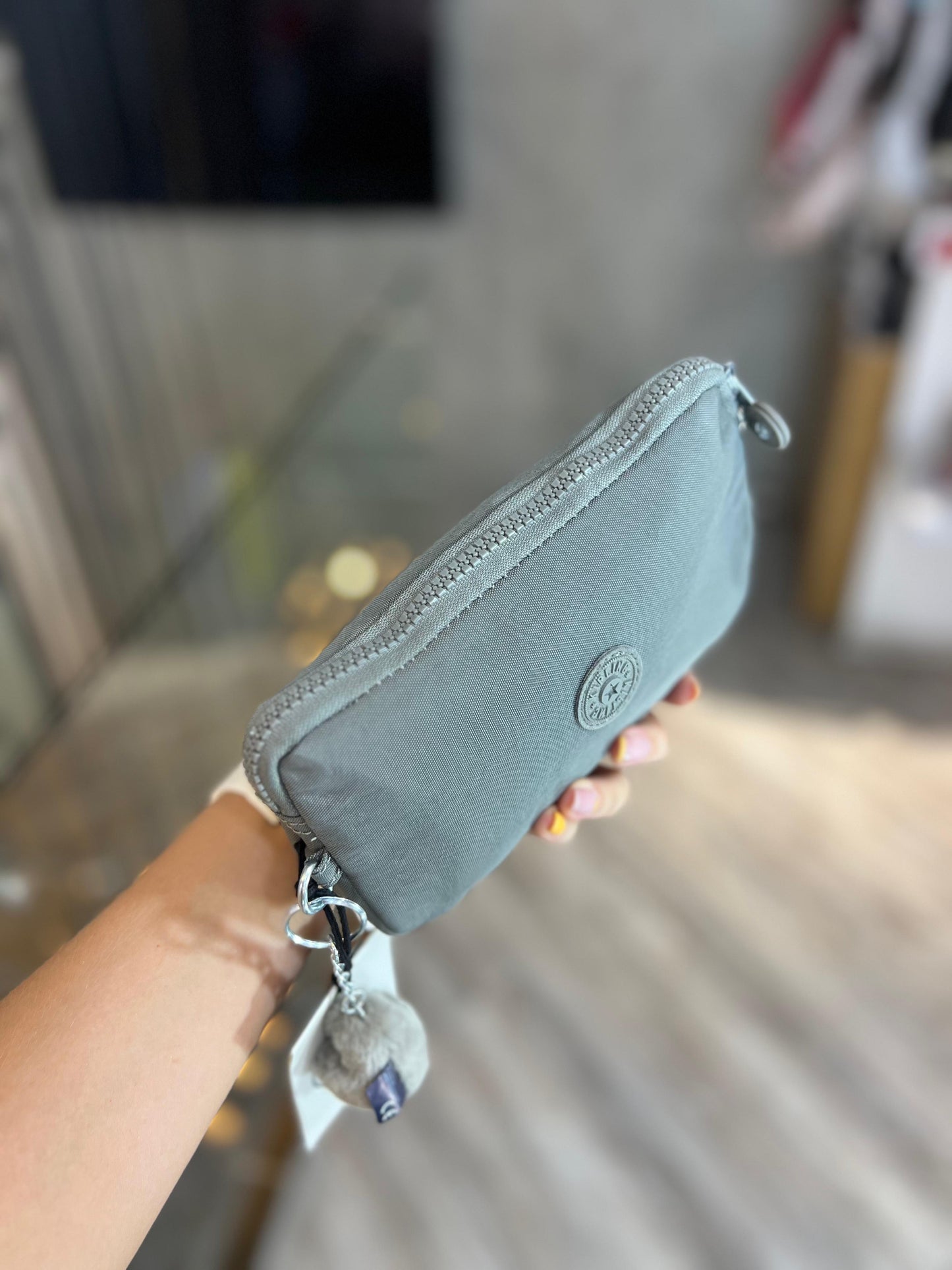 Cartuchera / Cosmetiquera mini Gris