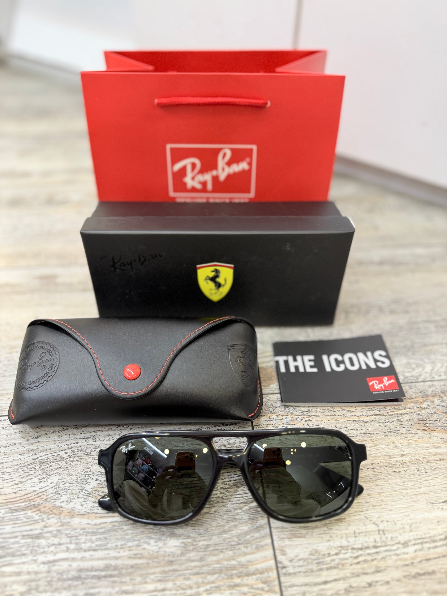 Gafas De Sol Ferrari Marco Negro Lente Negro