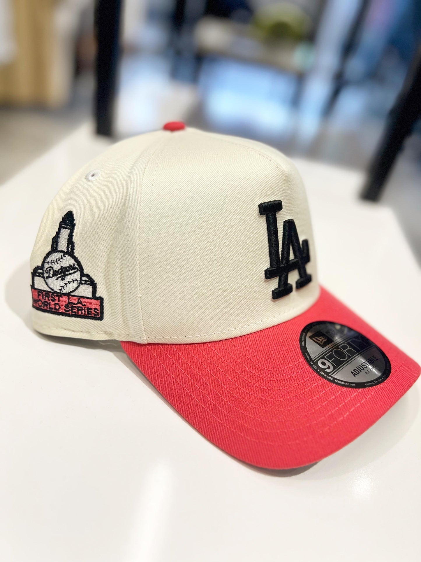 Gorra New Era 940 Ajustable LA WORLD SERIES