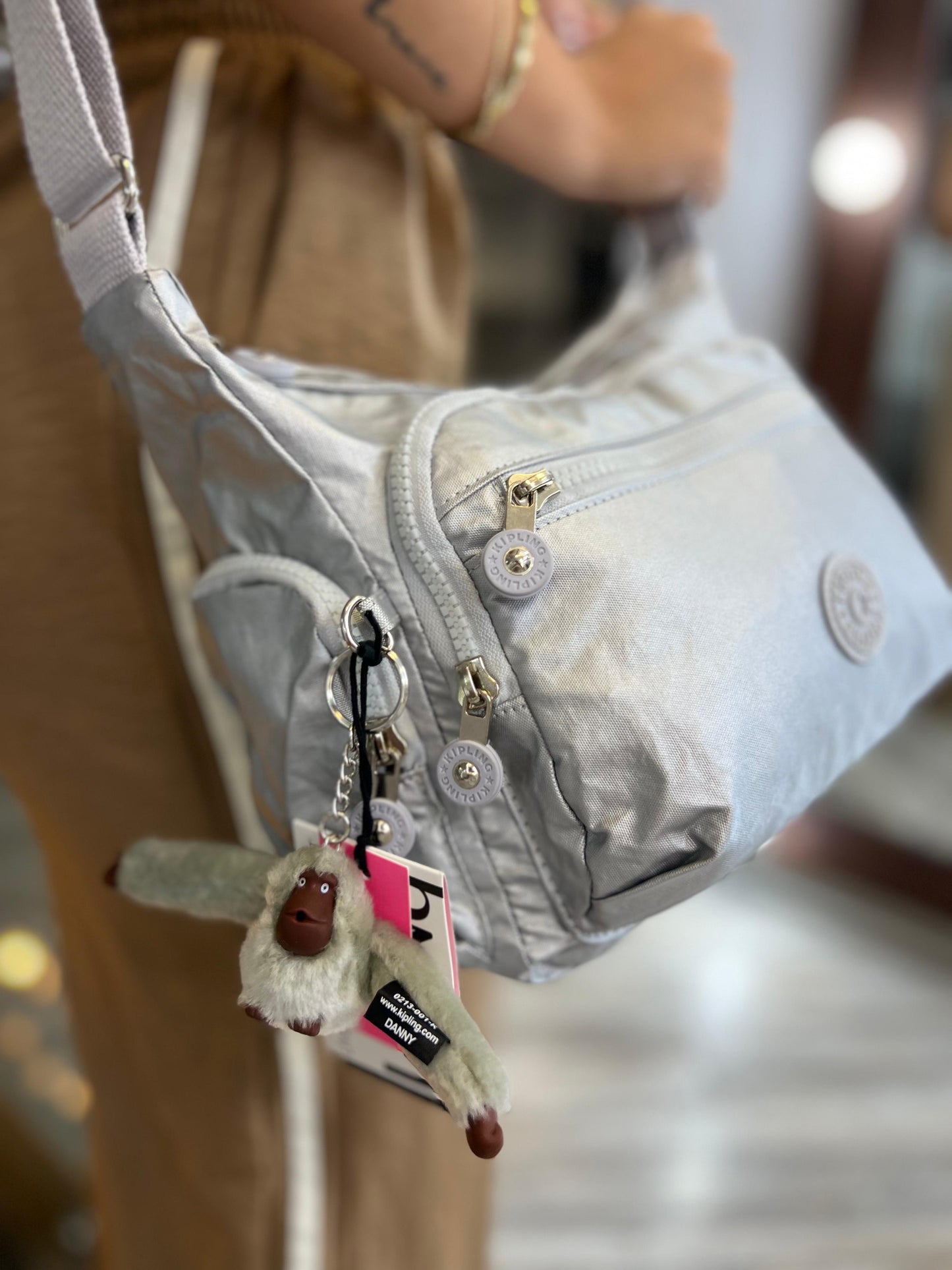 Bolso de Mano Plateado