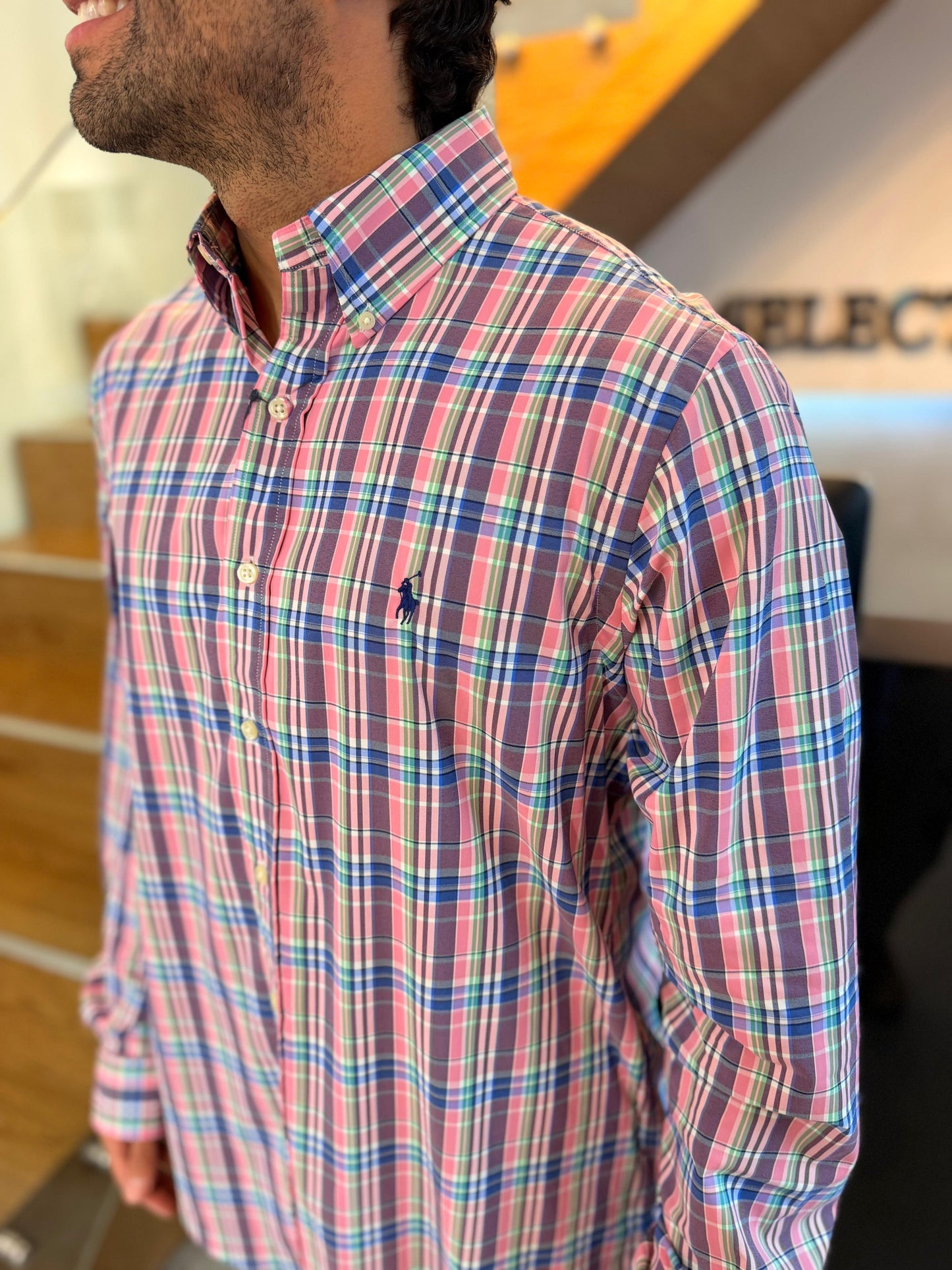 Camisa Polo R.L hombre Performance Cuadros Rosados con Azul Caballo Azul