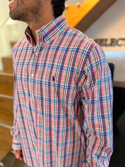Camisa Polo R.L hombre Performance Cuadros Rosados con Azul Caballo Azul