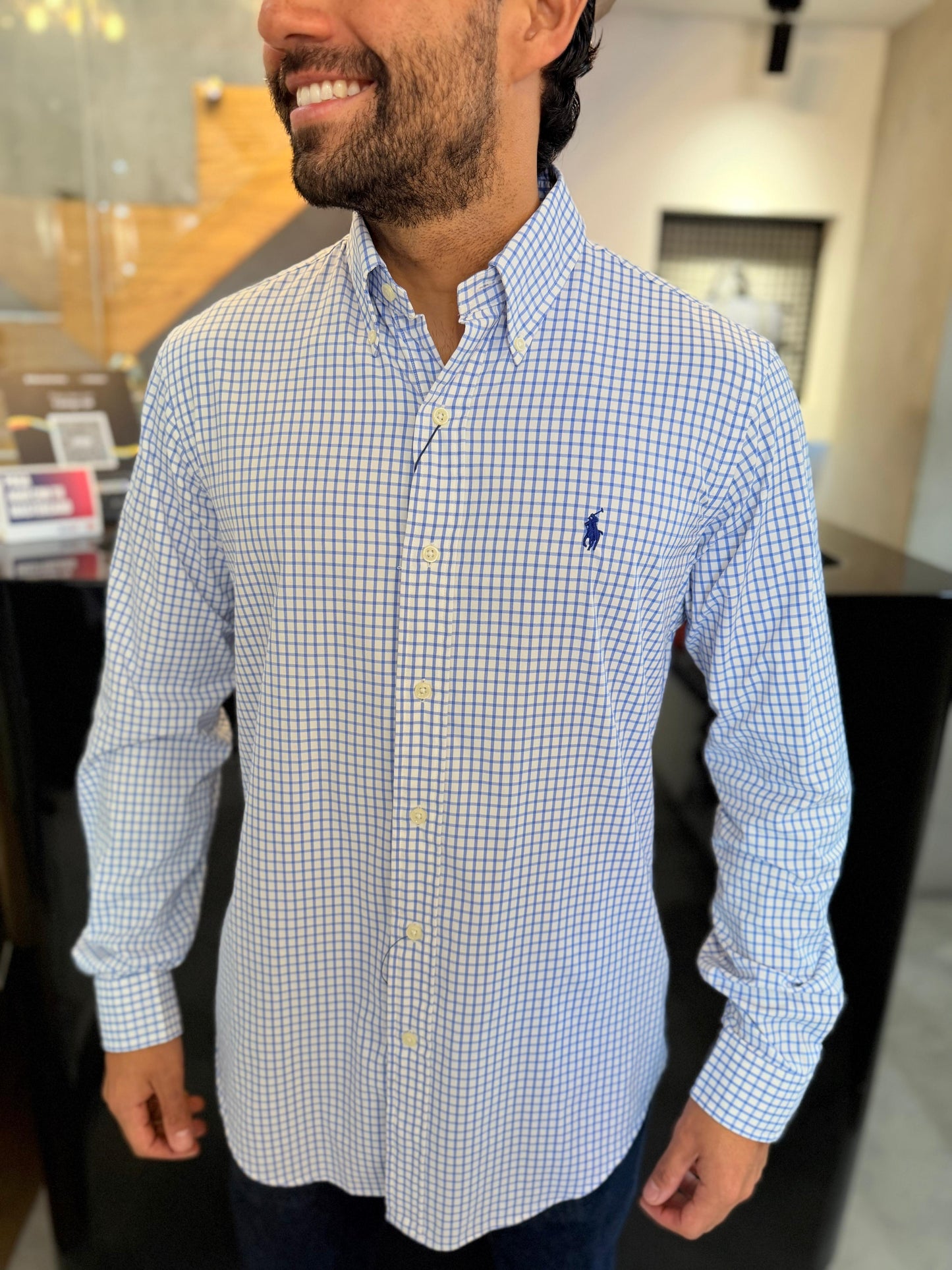 Camisa Polo R.L hombre Performance Cuadros Blancos Con Azul Caballo Azul